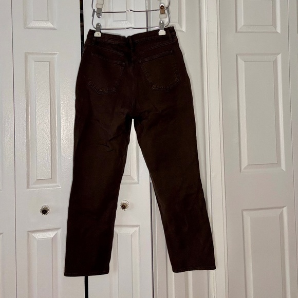 NWT Abercrombie Curve Love Ultra High Rise 90s Straight Jeans in Dark Brown - Picture 4 of 4